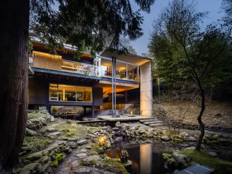 3333 Sw Marine Drive, Vancouver BC V6N 3Y8