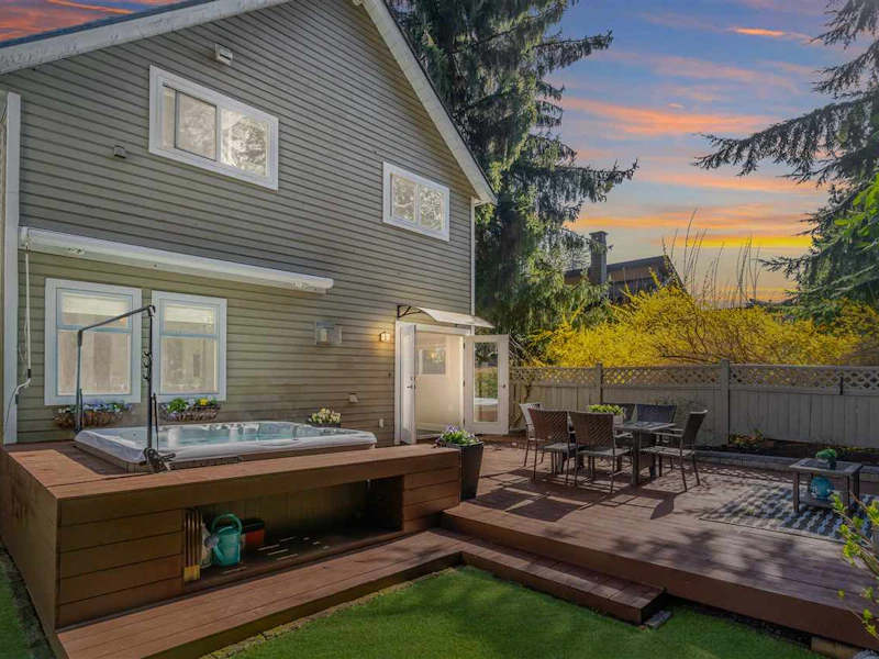 2126 Kirkstone Place, North Vancouver BC V7J 3R1