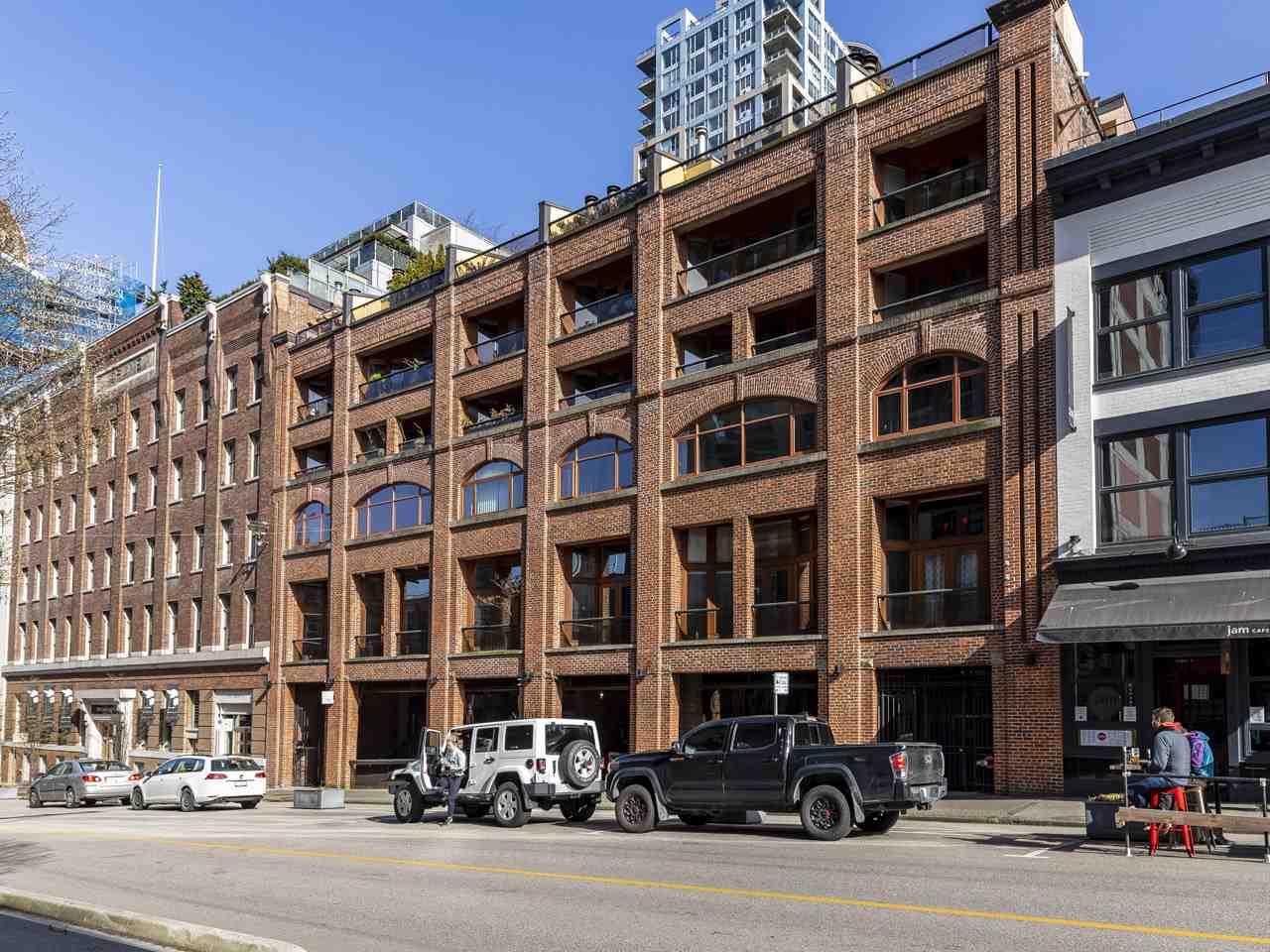 5-2-550 Beatty Street, Vancouver, BC, V6B 2L3