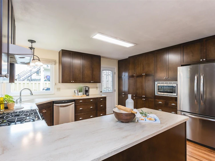 21496 90 Avenue, Langley, BC, V1M 1Z2