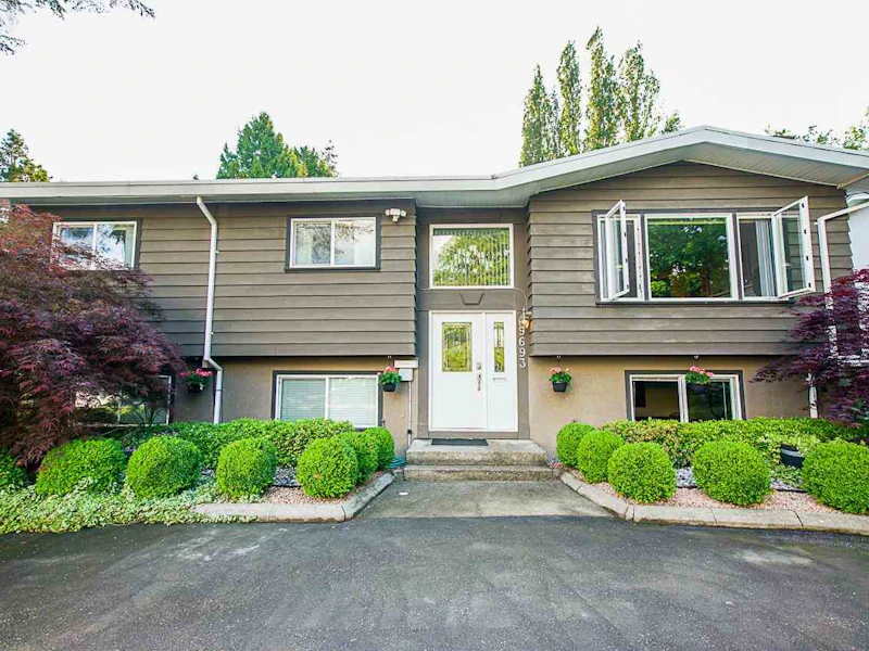 9693 129th Street, Surrey BC V3T 3G3