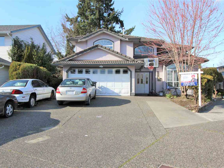 6788 133 Street, Surrey, BC, V3W 7J6