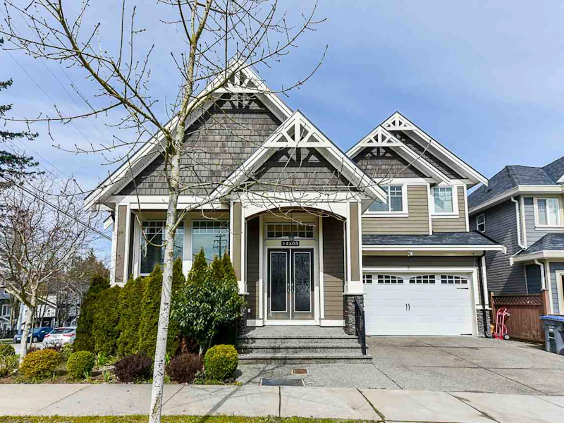 14203 61a Avenue, Surrey BC V3X 0E5