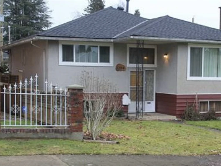 5364 Dumfries Street, Vancouver, BC, V5P 3A4