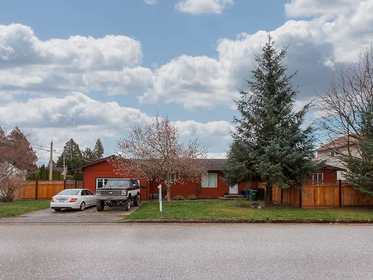 9488 Stanley Street, Chilliwack, BC, V2P 3Y1