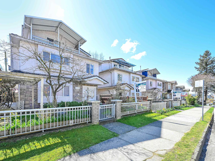 1488 E King Edward Avenue, Vancouver, BC, V5N 2V4