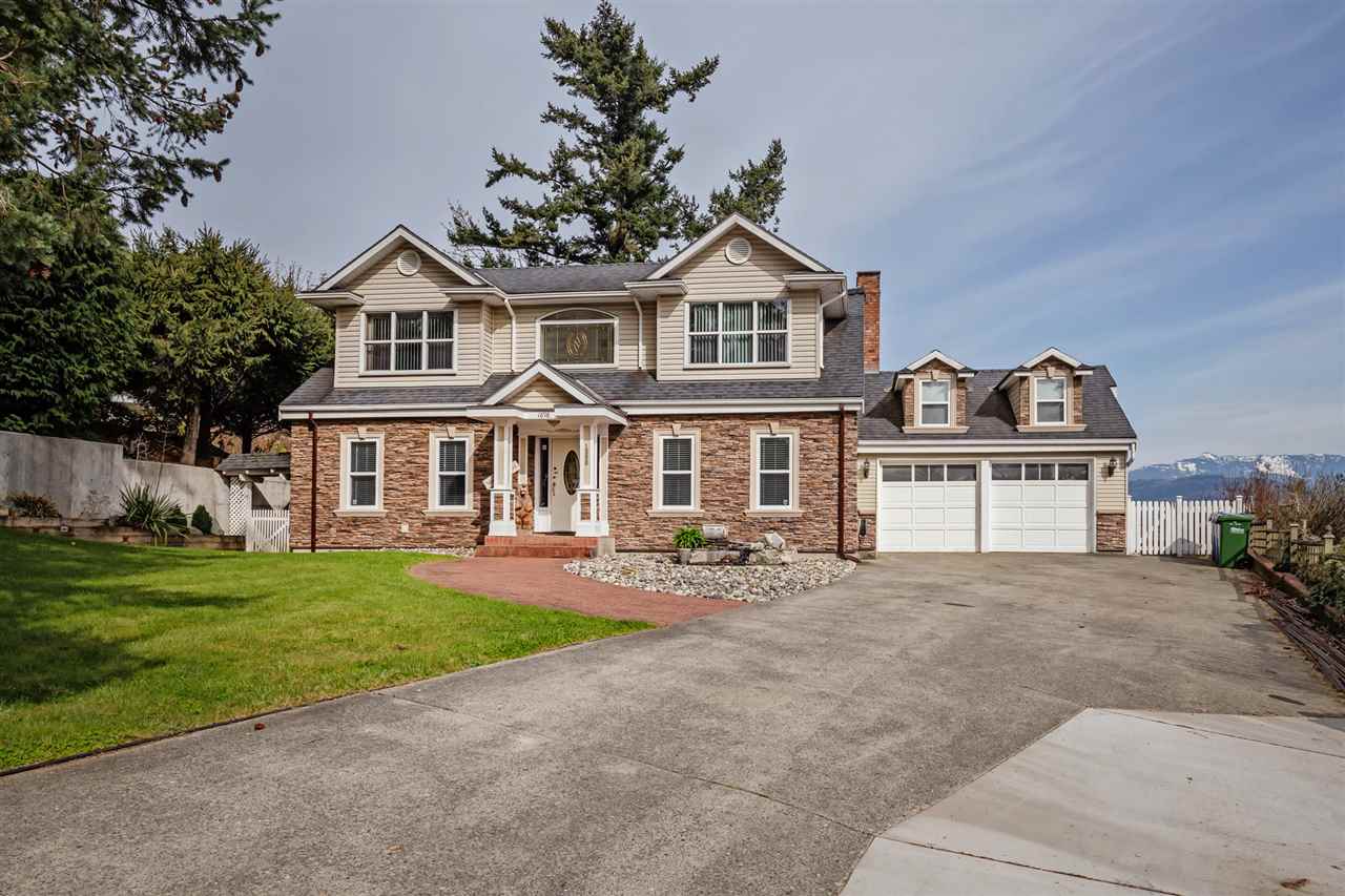 1898 Viewgrove Pl  