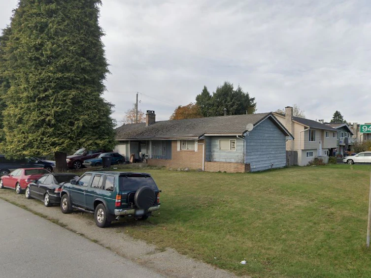 12735 94a Avenue, Surrey, BC, V3V 1H8