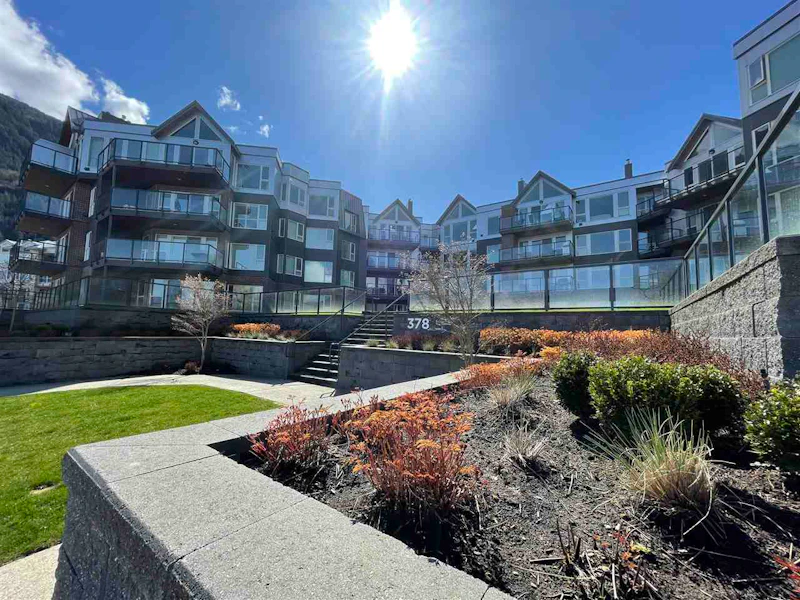 319 - 378 Esplanade Avenue, Harrison Hot Springs BC V0M 1A3