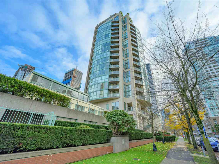 1605-907 Beach Avenue, Vancouver, BC, V6Z 2R3