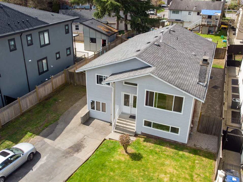 8697 Galway Crescent, Surrey BC V3W 6C8