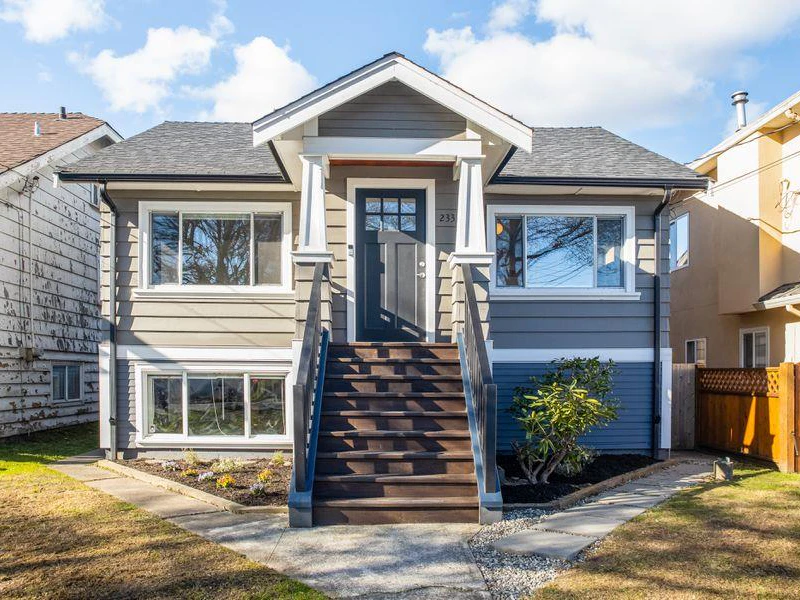 2333 E Georgia Street, Vancouver BC V5L 2C1