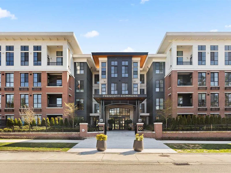 321 - 15138 34th Avenue, Surrey BC