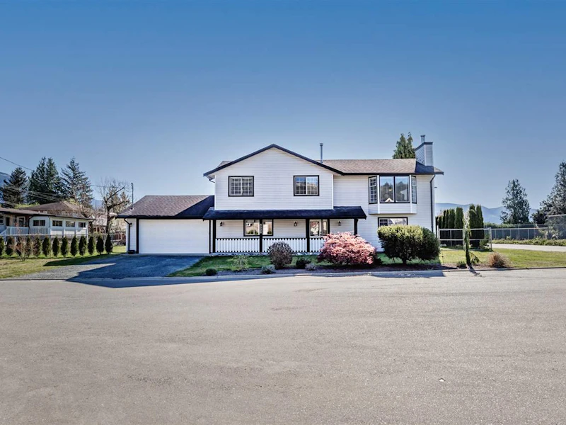 8338 Shimek Street, Mission BC V2V 6S2