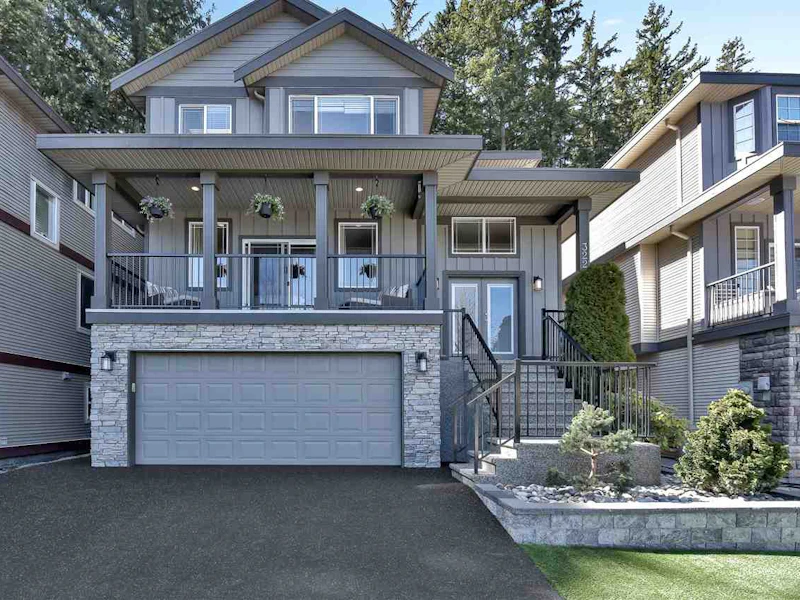3223 Norwood Court, Coquitlam BC V3E 3R3
