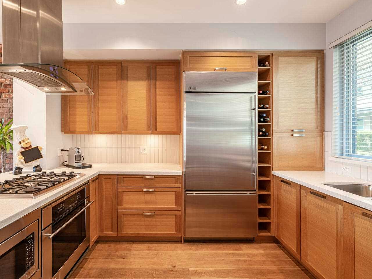 26-230 Salter Street, New Westminster, BC, V3M 0G1