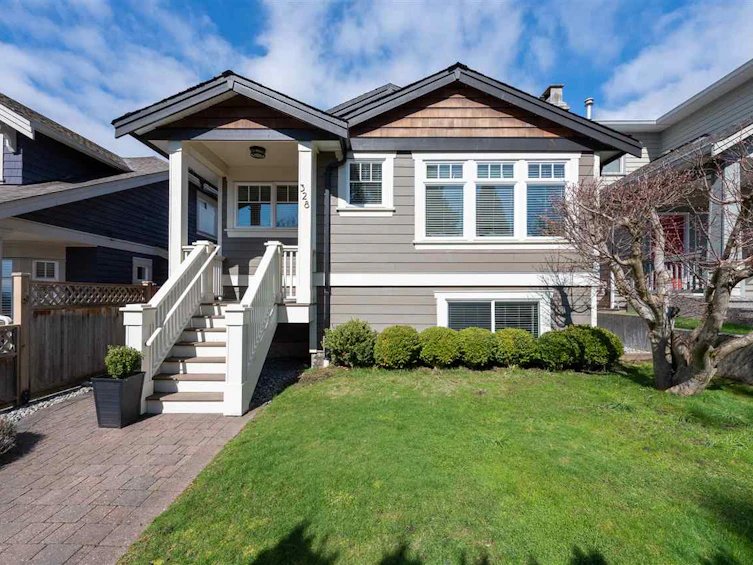 328 W 26 Street, North Vancouver, BC, V7N 2G6