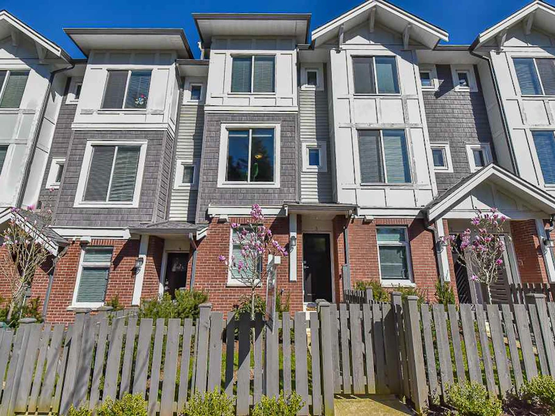 3 - 9718 161a Street, Surrey BC
