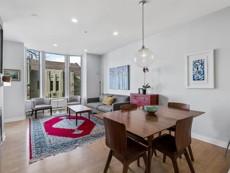 205 - 2028 W 11th Avenue, Vancouver BC V6J 2C9