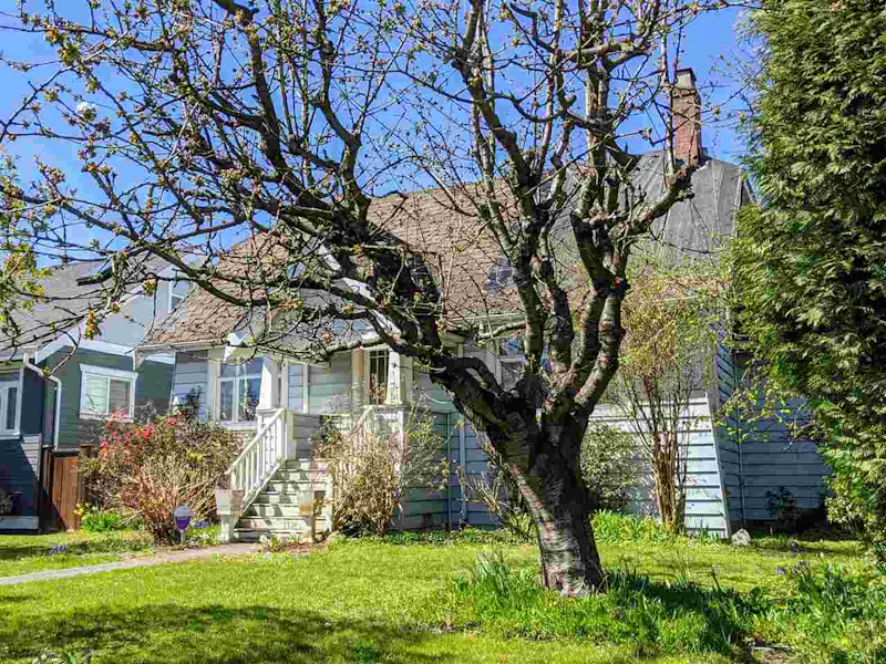 1901 Seventh Avenue, New Westminster BC V3M 2L3