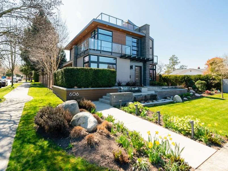 606 W 27th Avenue, Vancouver, BC, V5Z 2G4