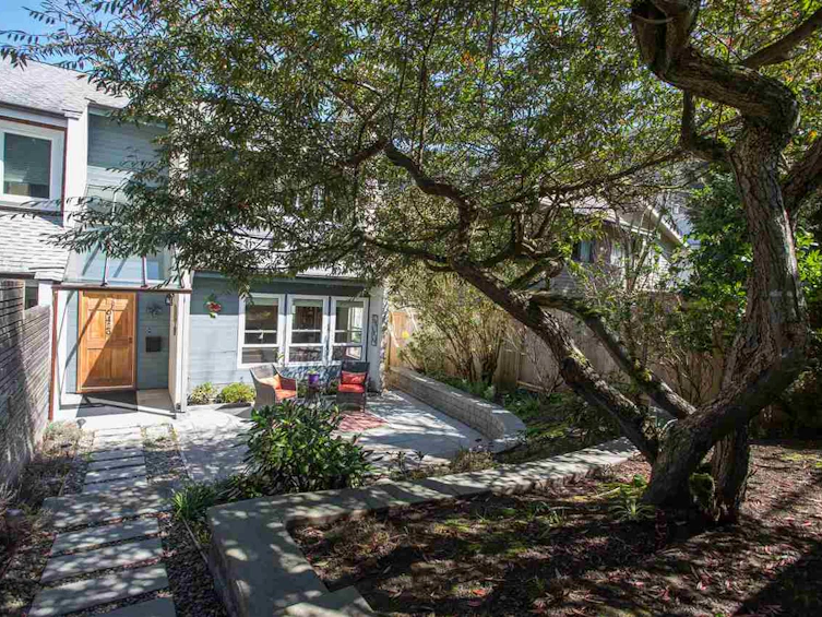 6429 Douglas Street, West Vancouver, BC, V7W 2G3