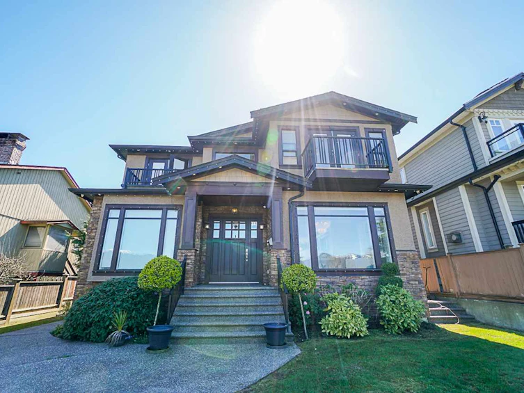 4070 Edinburgh Street, Burnaby, BC, V5C 1R8