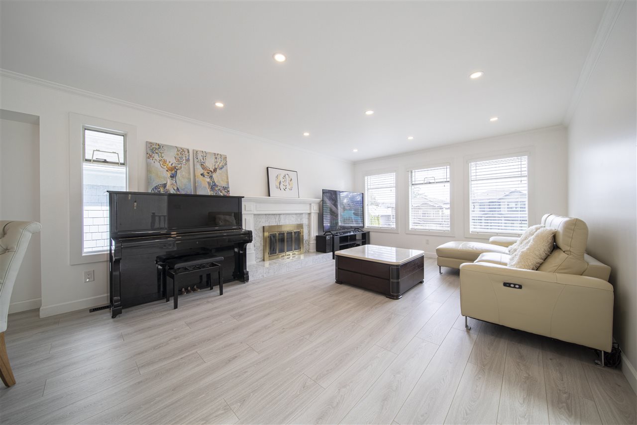 7505 14th Avenue, Burnaby, BC, V3N 2A2