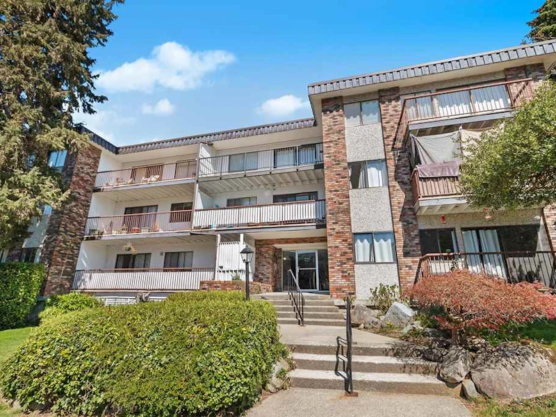 203 - 160 E 19th Street, North Vancouver BC V7L 2Y8