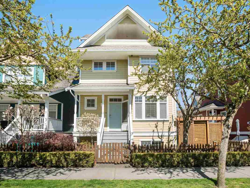 2 - 6333 Princess Lane, Richmond BC V7E 6T3