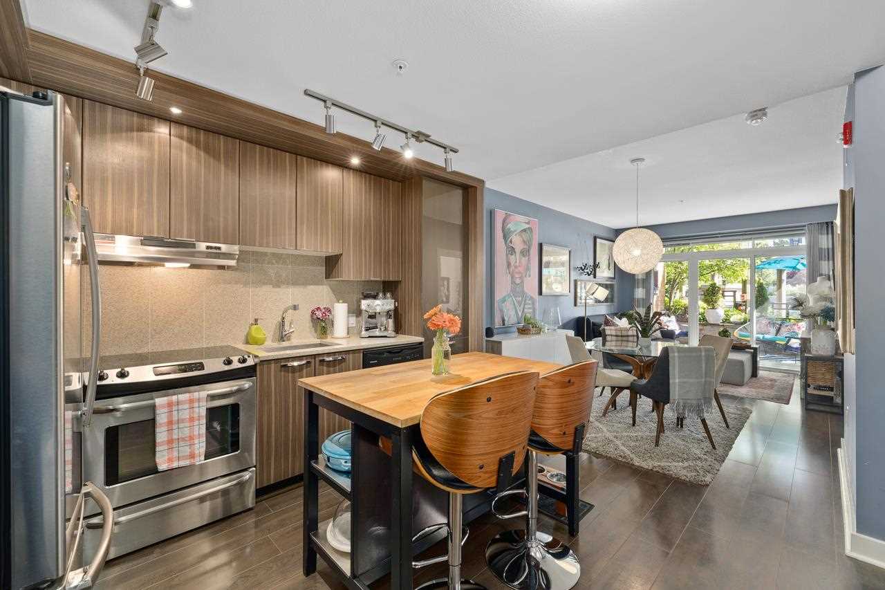 214-733 W 14th Street, North Vancouver, BC, V7M 0C6