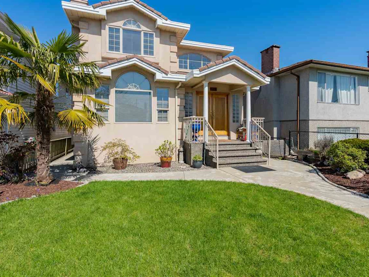 2083 E 53rd Avenue, Vancouver, BC, V5P 1X6