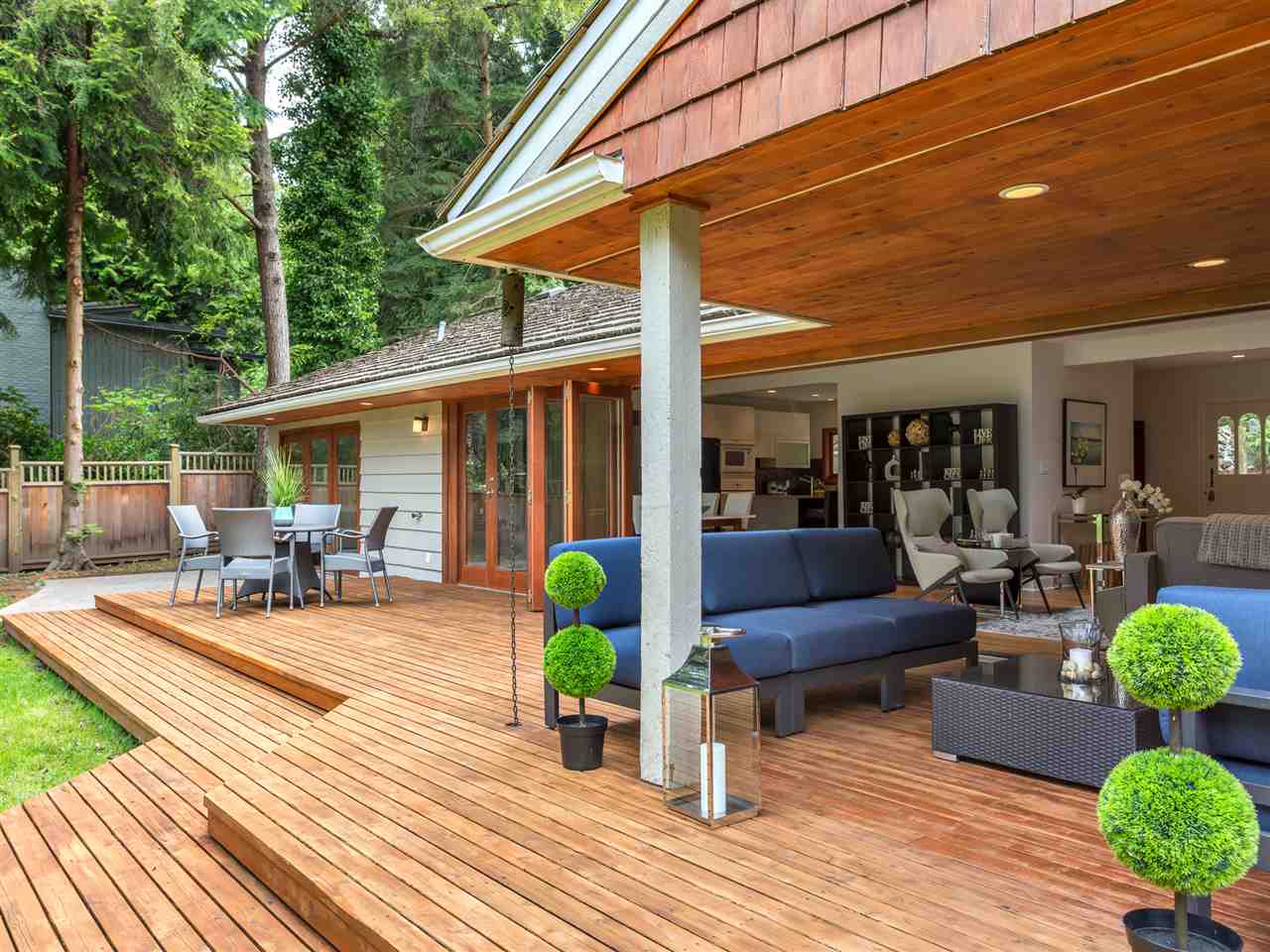 6060 Marine Drive, West Vancouver, BC, V7W 2S3