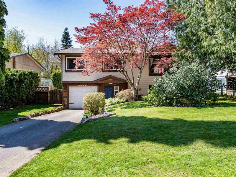2527 Guilford Drive, Abbotsford BC V2S 5L9