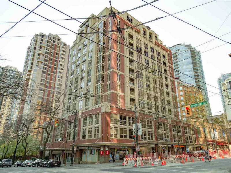 310 - 819 Hamilton Street, Vancouver BC V6B 6M2