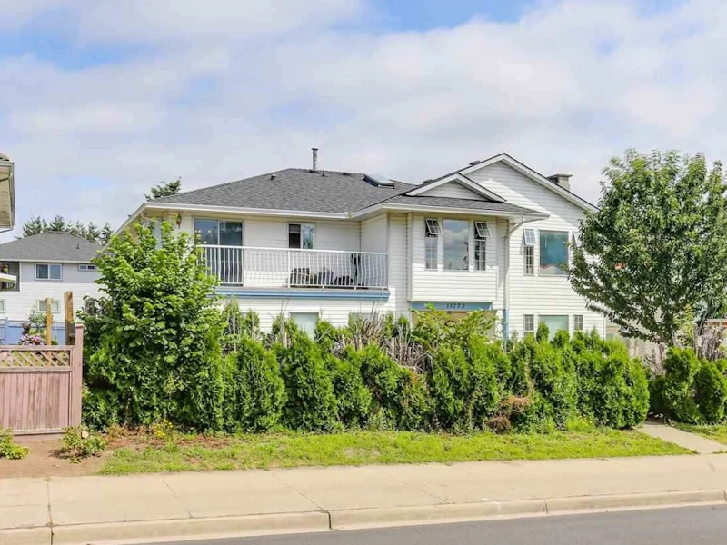13273 88th Avenue, Surrey BC V3W 3K6