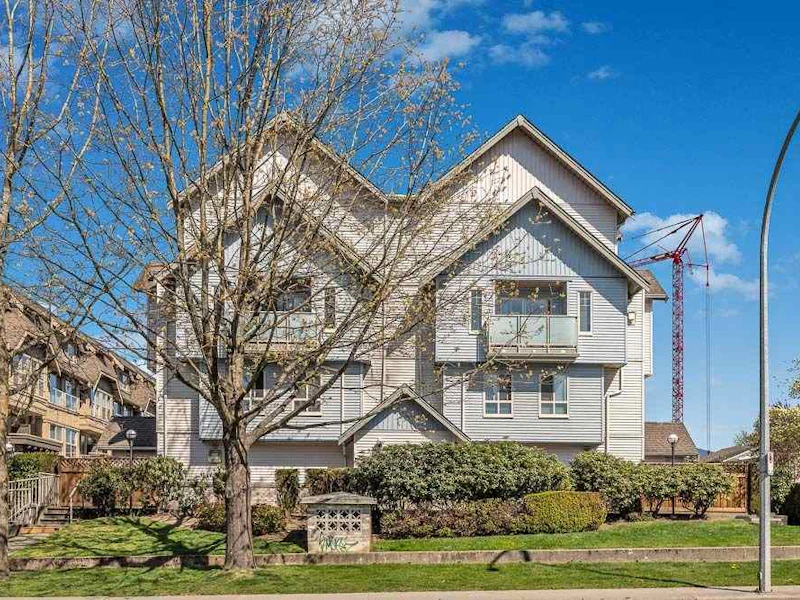 4 - 2378 Rindall Avenue, Port Coquitlam BC V3C 1V2