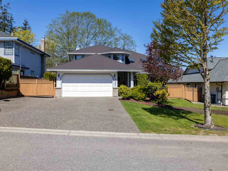 13563 60a Avenue, Surrey BC V3X 1H7