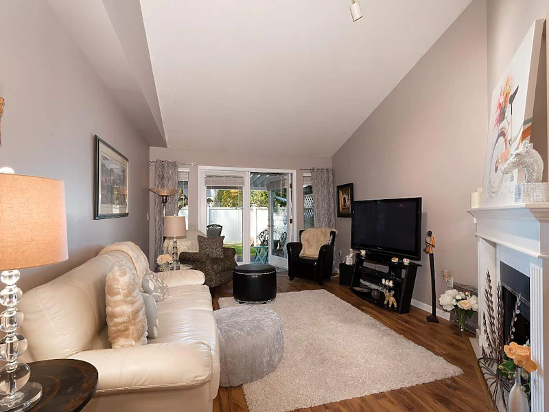 4 - 11950 Laity Street, Maple Ridge BC V2X 5A6