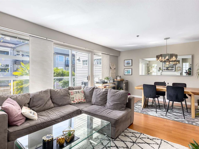 205-966 W 14th Avenue, Vancouver, BC, V5Z 1R4
