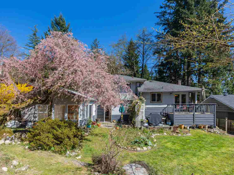 4577 Ramsay Road, North Vancouver BC V7K 2N6