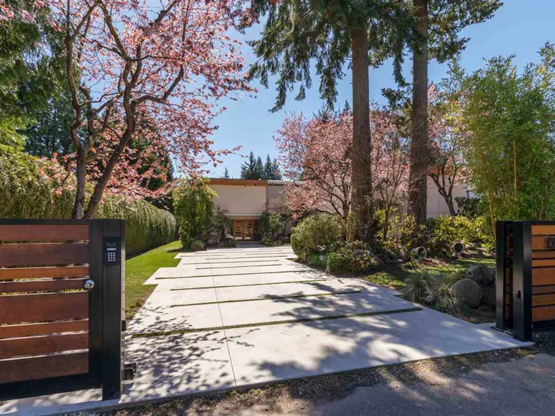 13344 20th Avenue, Surrey BC V4A 1Z4