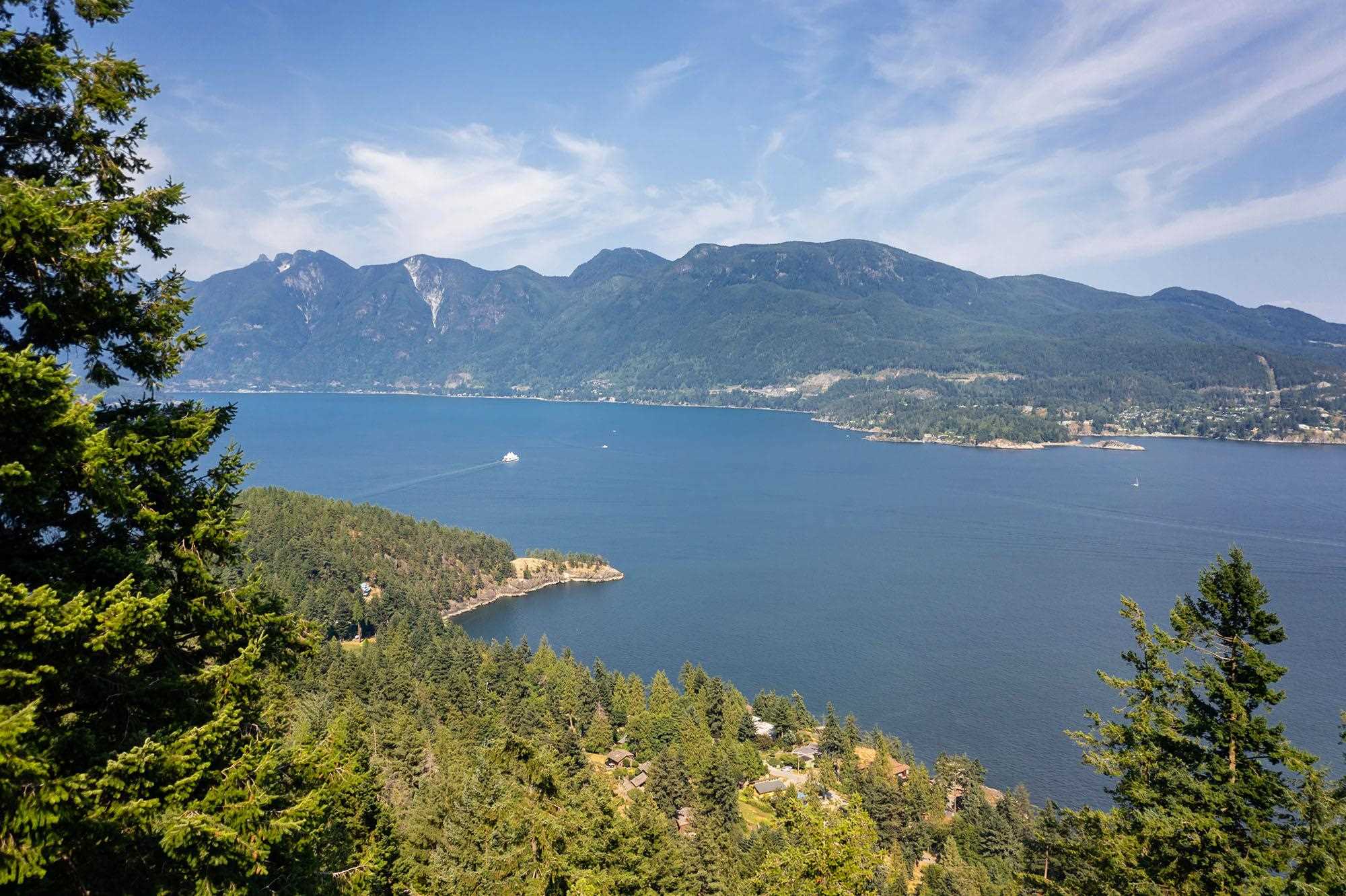 921 Valhalla Place, Bowen Island, BC, V0N 1G1