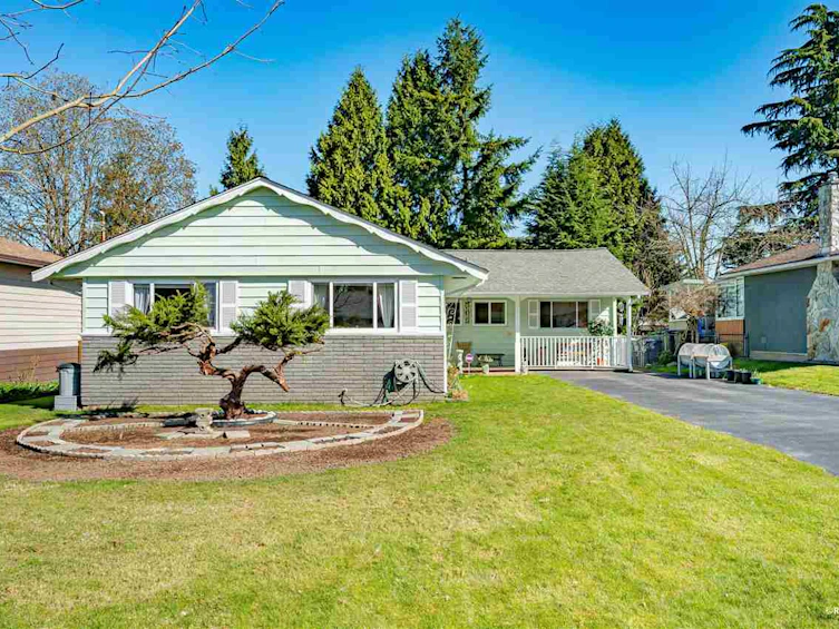 15015 Bluebird Crescent, Surrey, BC, V3R 4T8