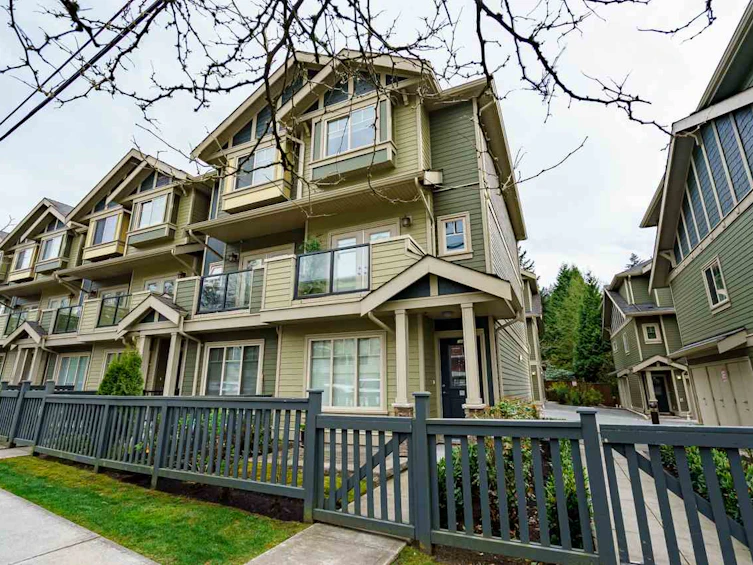 106-3382 Viewmount Drive, Port Moody, BC, V3H 2M1