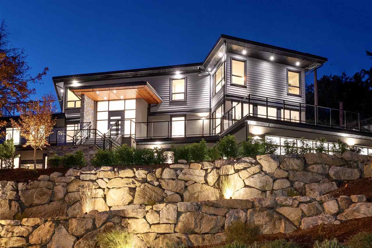 4507 Woodgreen Drive, West Vancouver, BC, V7S 2T8