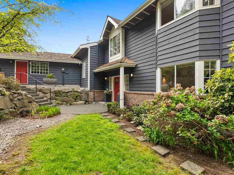 5485 Keith Road, West Vancouver, BC, V7W 3E1