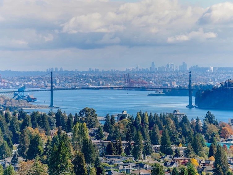 2550 Queens Avenue, West Vancouver, BC, V7V 2Y8