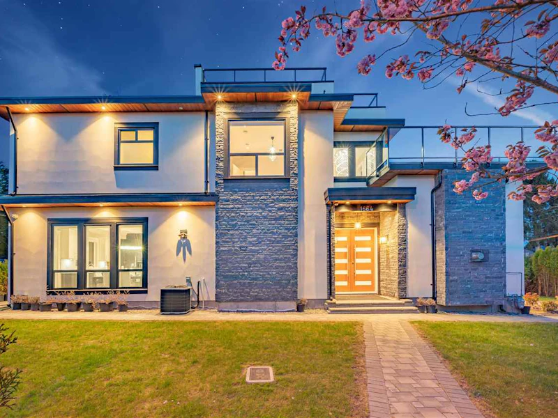 1664 144th Street, Surrey BC V4A 4K9