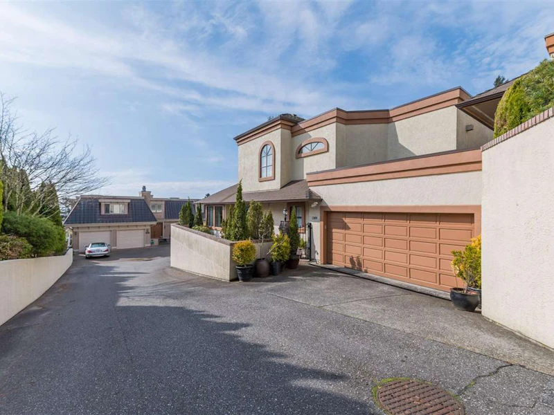 1309 133a Street, Surrey BC V4A 4C4